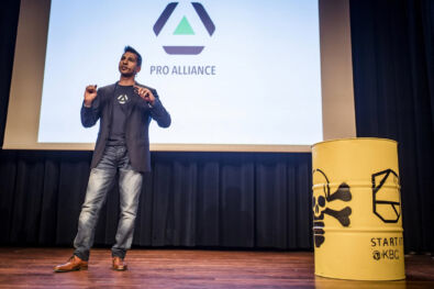 Biren on stage start it 2