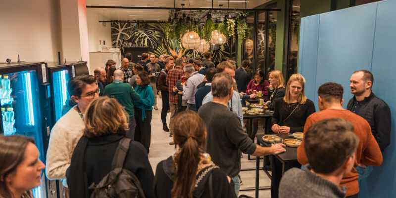 Evening event with entrepreneurs chatting, eating, and making meaningful connections